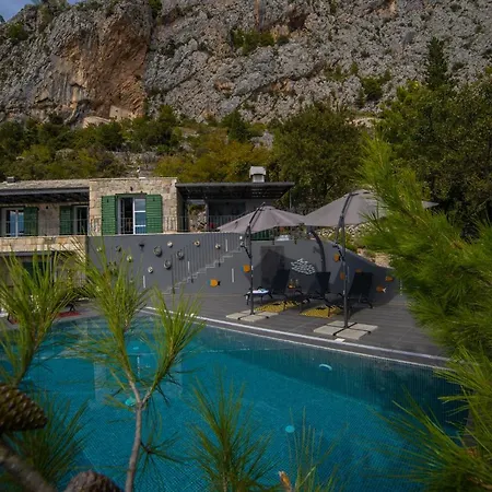 2m Country house Makarska