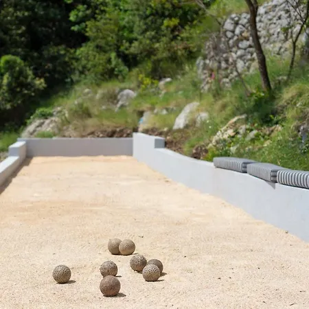 منزل ريفي 2m *