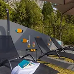 2m 컨트리하우스 마카르스카